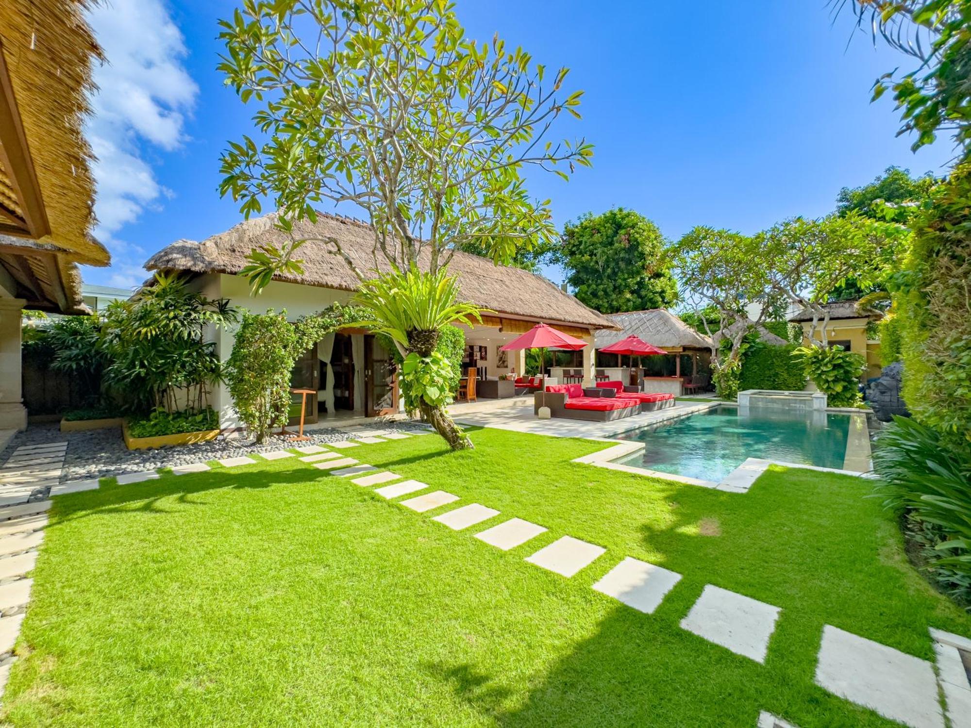 Villa Bugis Seminyak Buitenkant foto