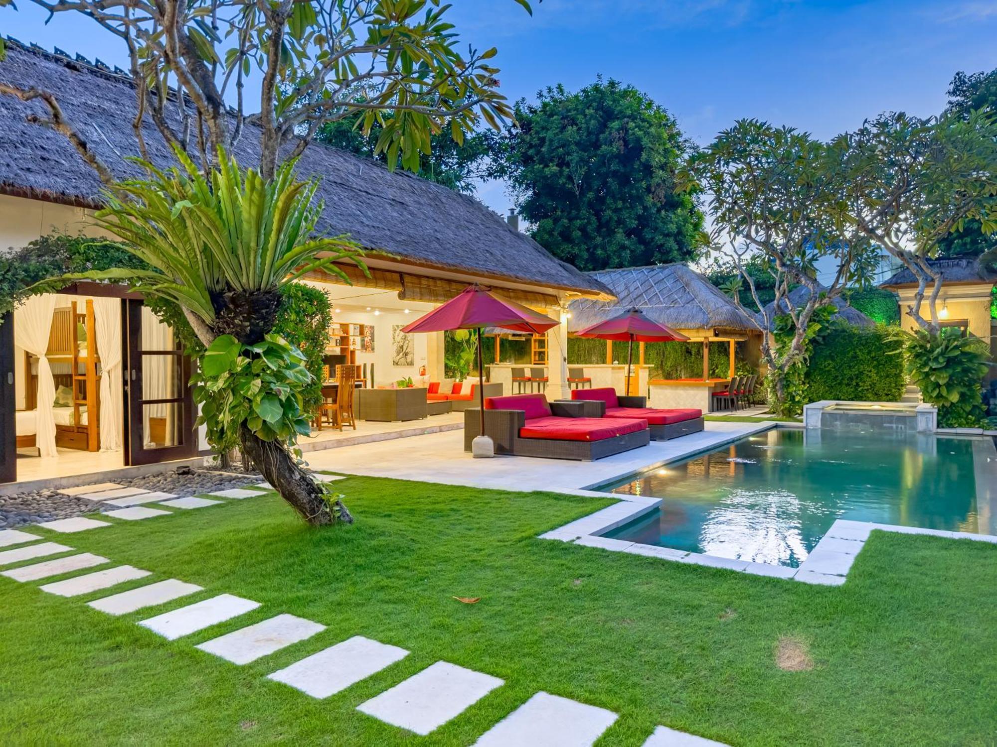 Villa Bugis Seminyak Buitenkant foto