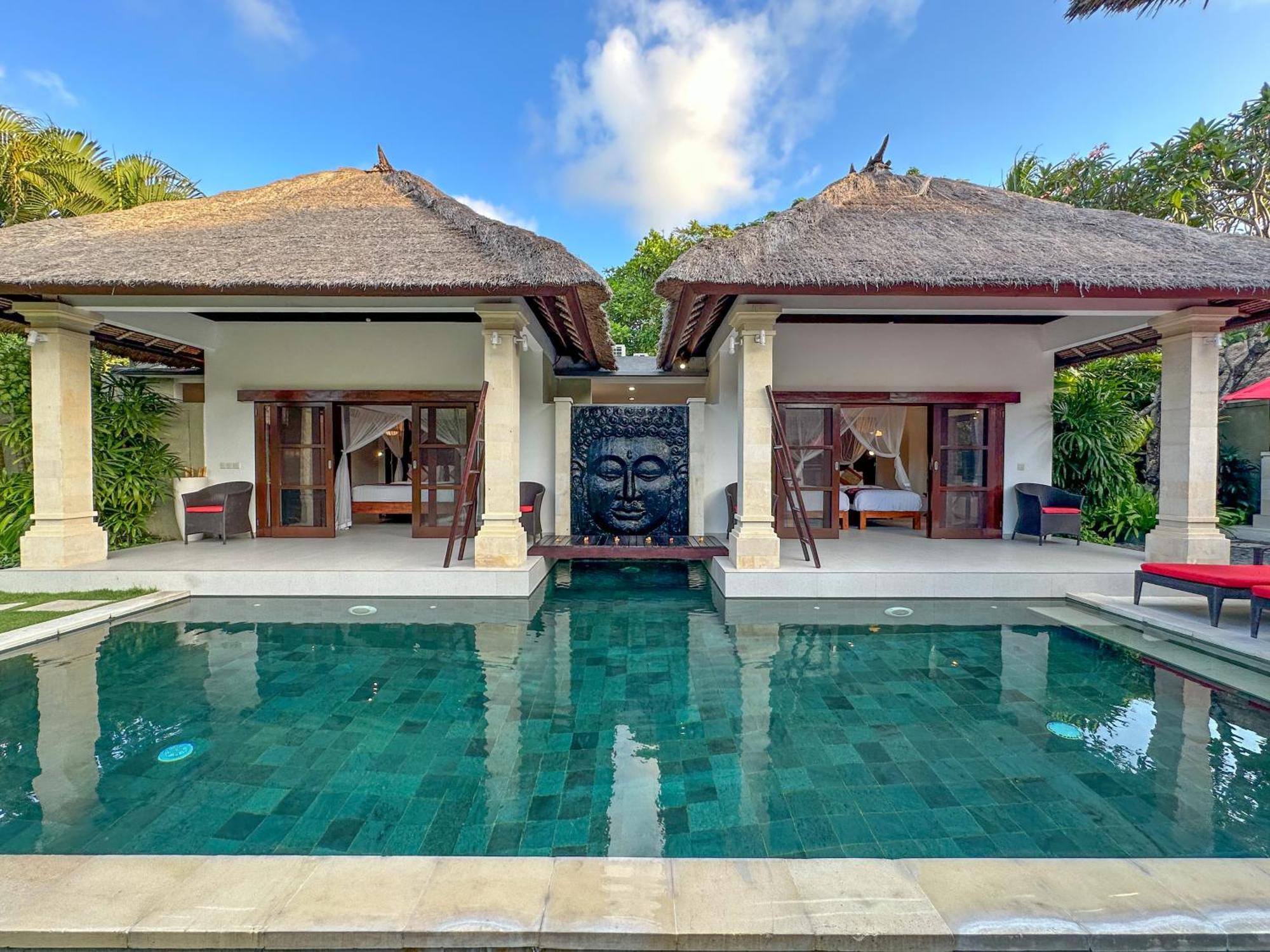 Villa Bugis Seminyak Buitenkant foto