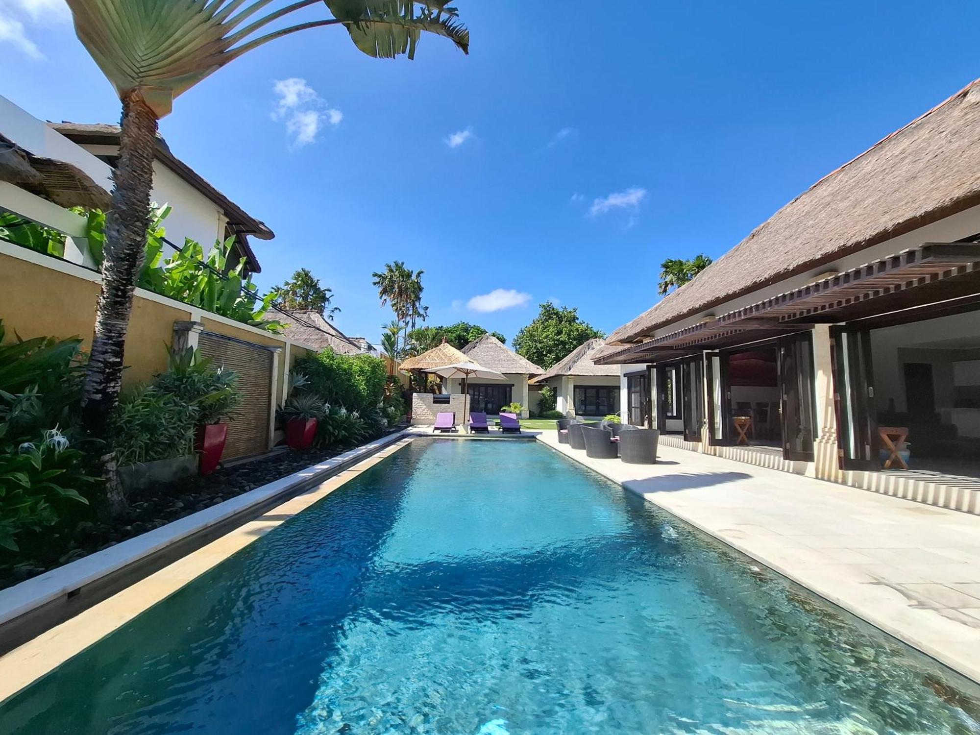 Villa Bugis Seminyak Buitenkant foto